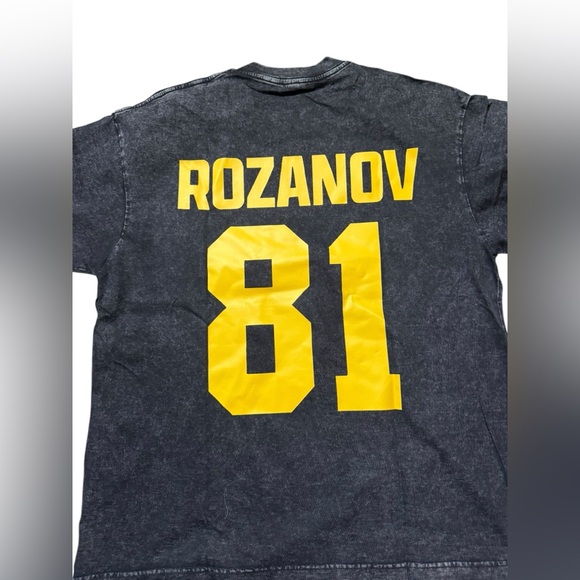 HEATED RIVALRY tee - Rozanov “jersey” - L/XL - Picture 3 of 6